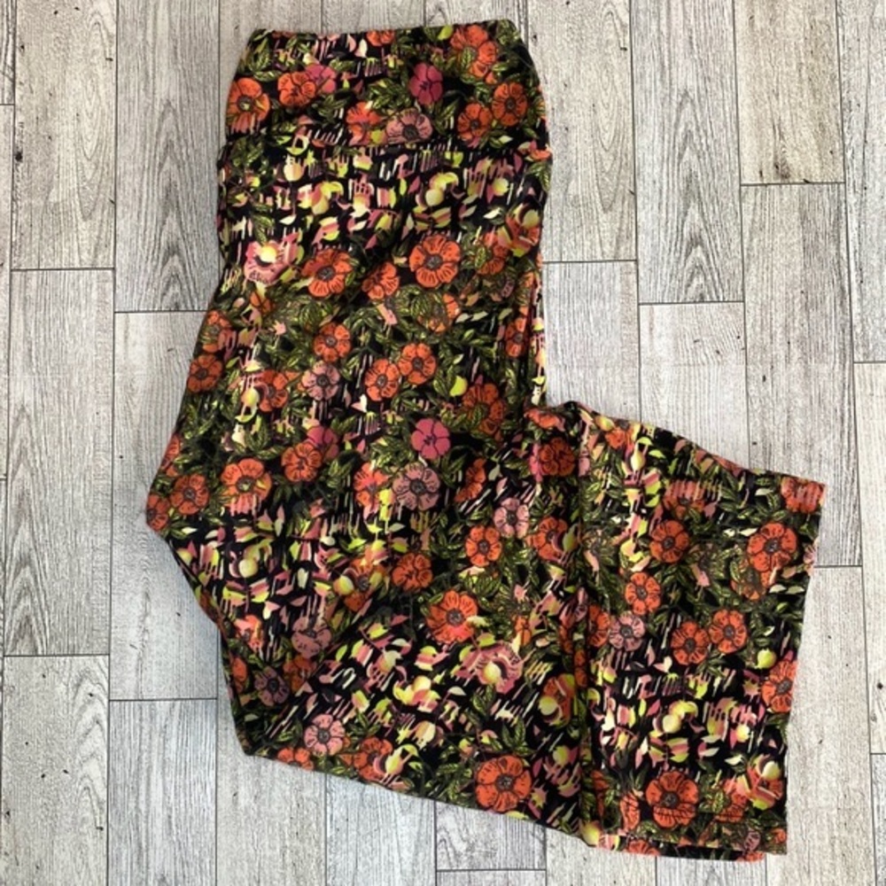 LuLaRoe Patterned Leggings | OS